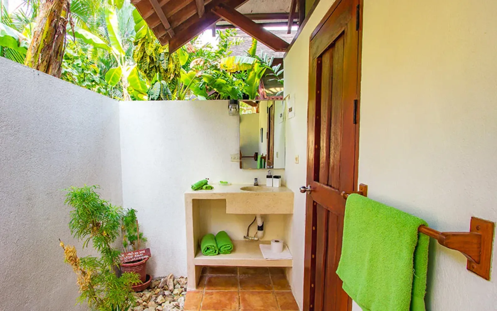 Costa Rica surf camp accommodation