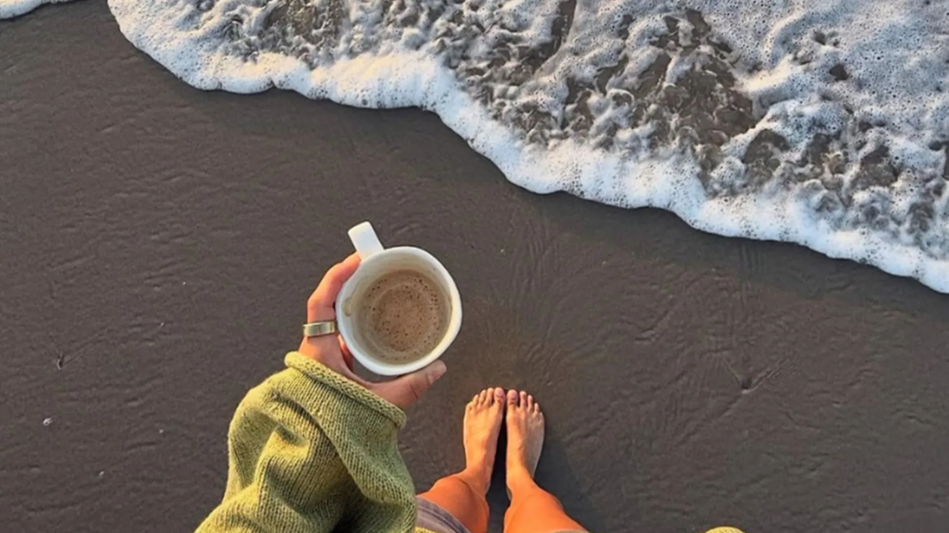 Female solo surf travel