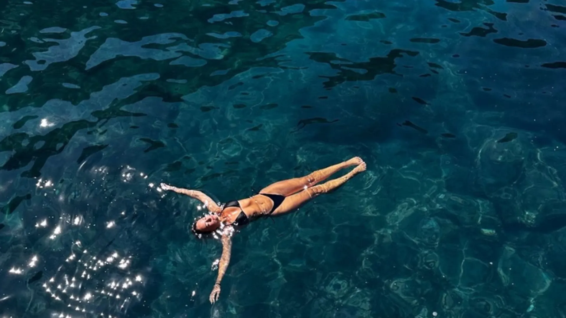 Female solo surf travel