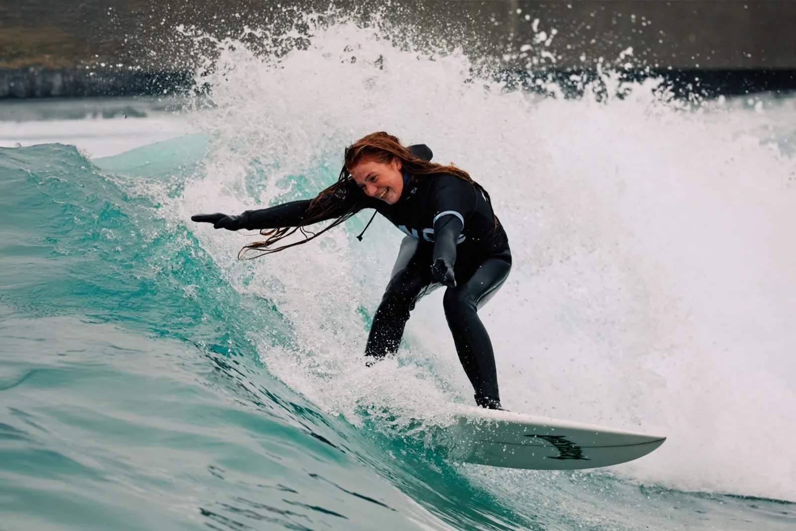 Intermediate surf at the Wave itinerary